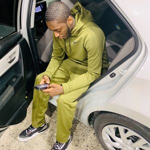 Meet your Posher, Kameron